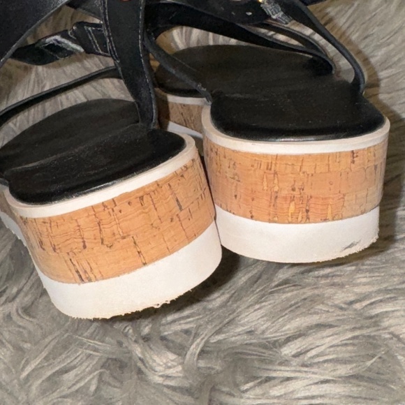 EUC Marc Fisher Grandie Treaded Flatform Wedge Sandals Black Size 9 - Picture 6 of 8